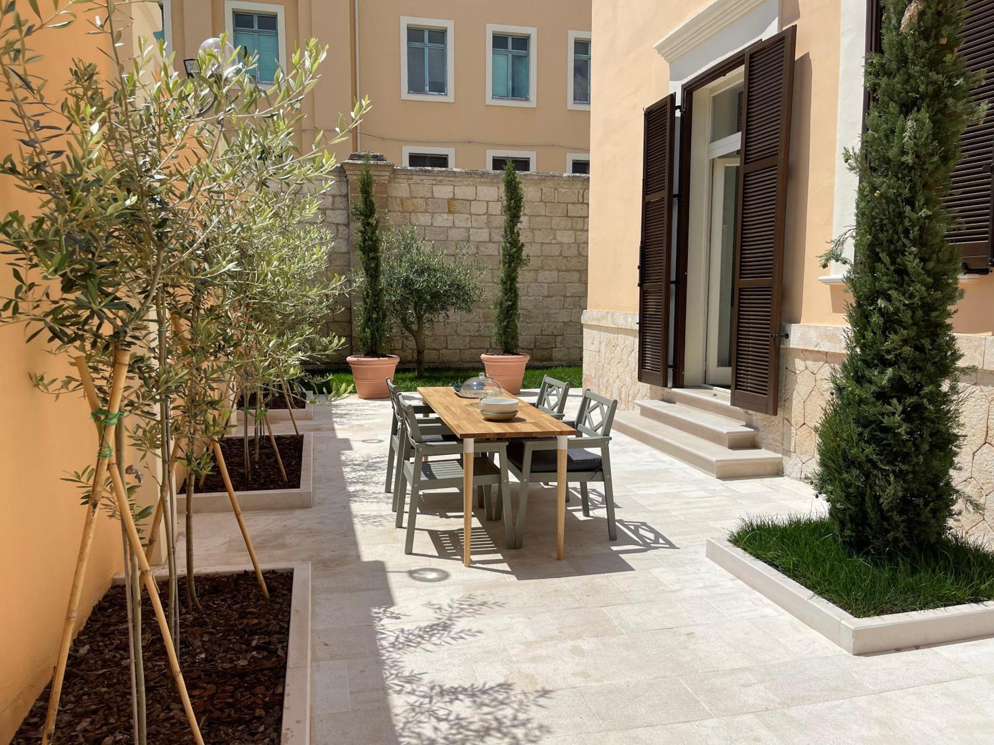 Hotel Palazzo Pitagora Taranto Exterior foto