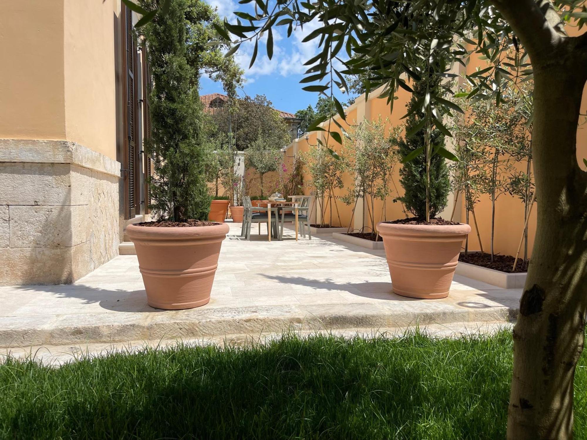 Hotel Palazzo Pitagora Taranto Exterior foto
